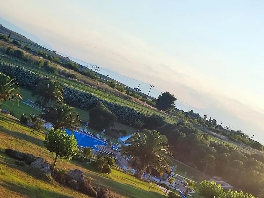 Villa Perfect For Families - Sea, Pool And Relax Nea Fokea